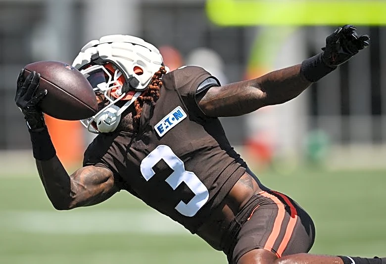 Browns WR Jerry Jeudy clarifies "4" reference in viral video
