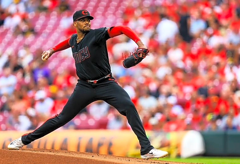 Reds RHP Hunter Greene (elbow) returns to injured list