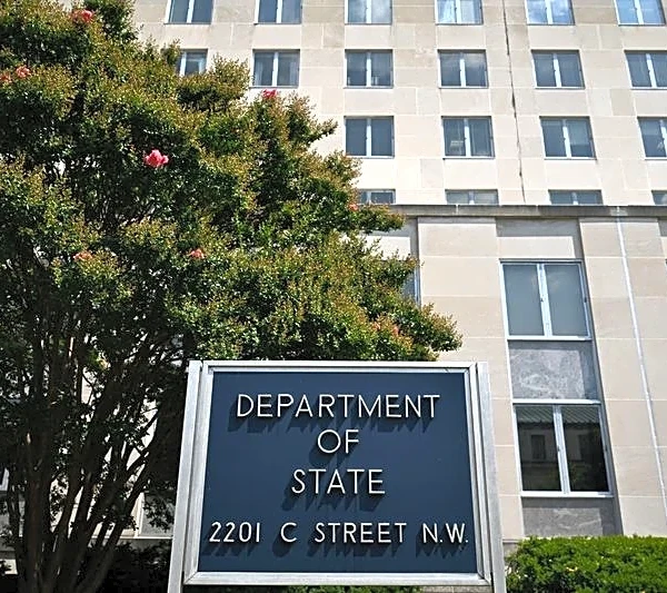 US to vet social media of foreign journalists applying for visas, report says