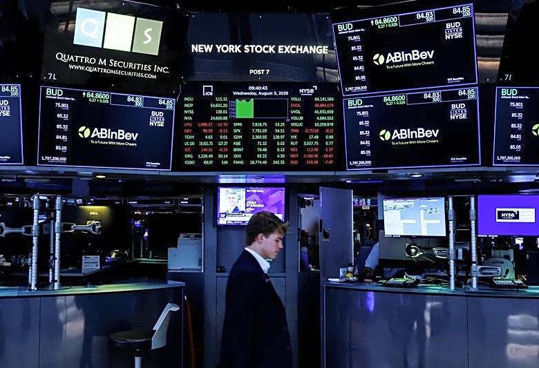 Stocks fall ahead of Friday's US jobs data; oil gains on Iran concerns