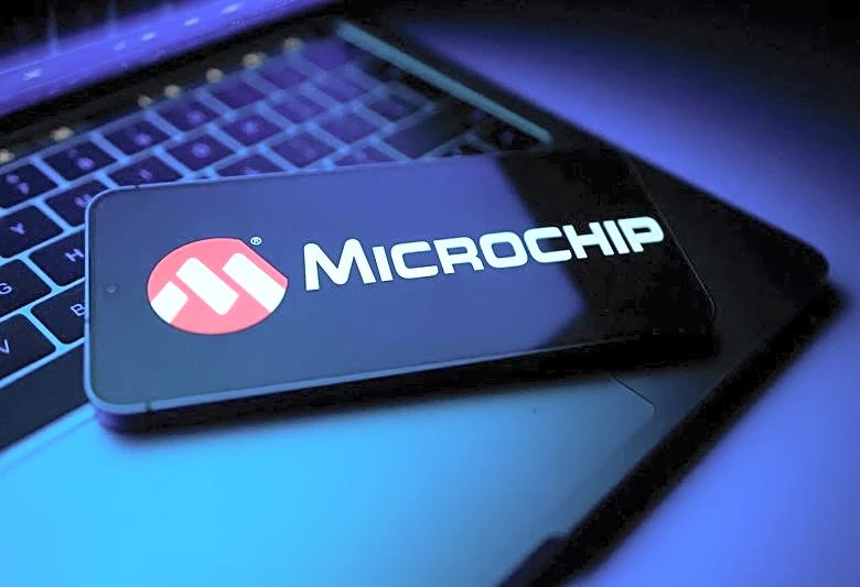 Microchip Tech forecasts upbeat quarterly revenue on strong demand