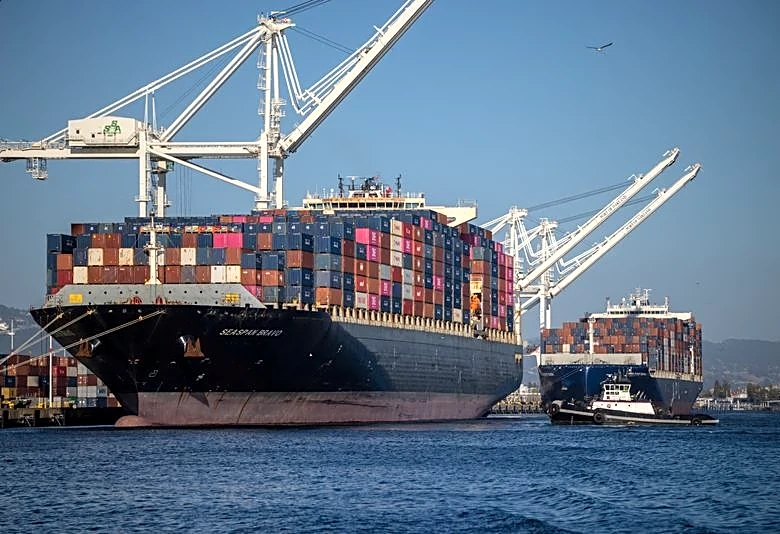 Trump extends Jones Act waiver for 90 days, narrows scope