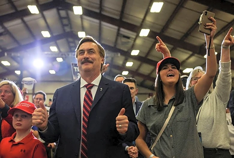 In Upper Midwest primaries, a test of progressive energy and Trump's influence