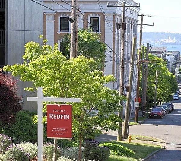 US existing home sales post second straight monthly decline in July