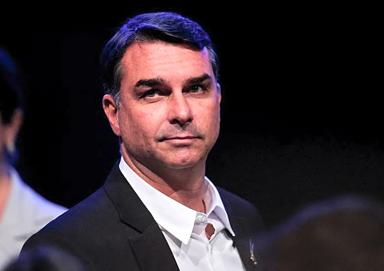 Exclusive-Bolsonaro campaign drafts debt-linked fiscal rule to replace Brazil framework, sources say