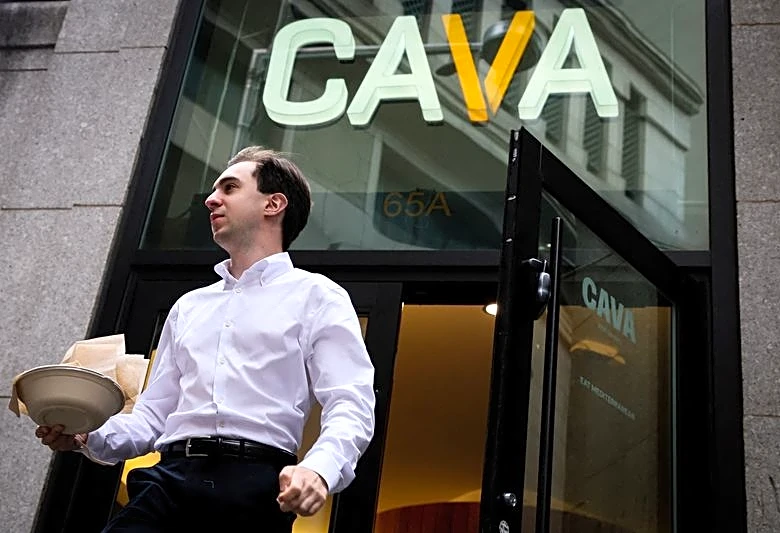 Cava beats quarterly expectations, reiterates forecasts amid outbreaks and economic worries