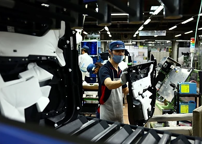 Japan business mood rises as semiconductor boom lifts manufacturers: Reuters poll