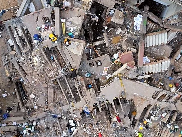Search for Colombia earthquake survivors enters critical window
