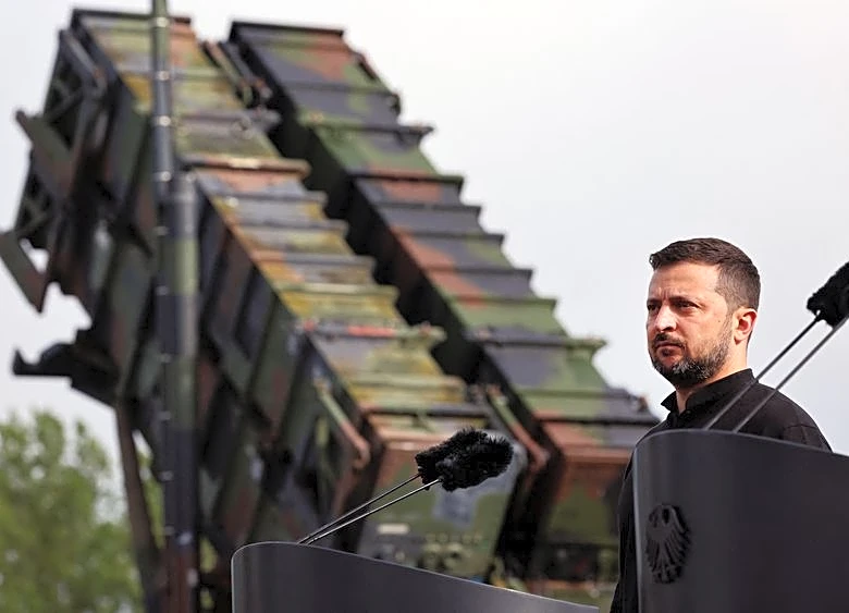 Russia attacks Ukrainian port on Danube, Zelenskiy urges US to send Patriots