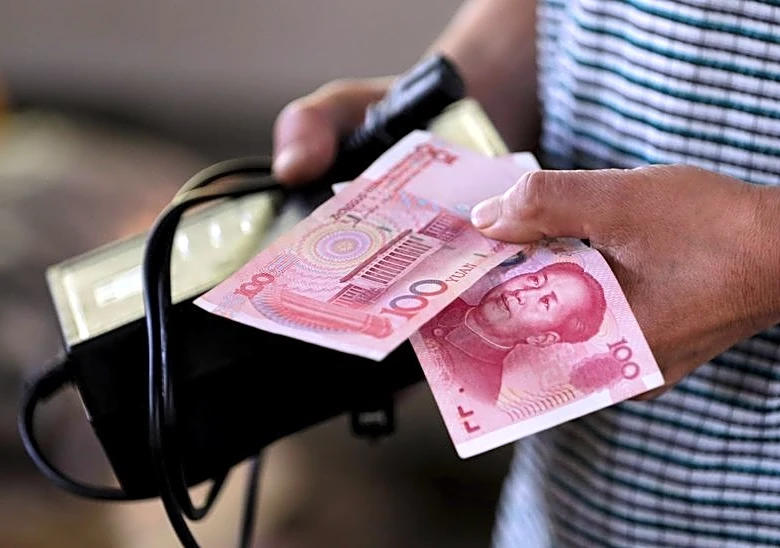 China July bank loans post record contraction as credit demand falters