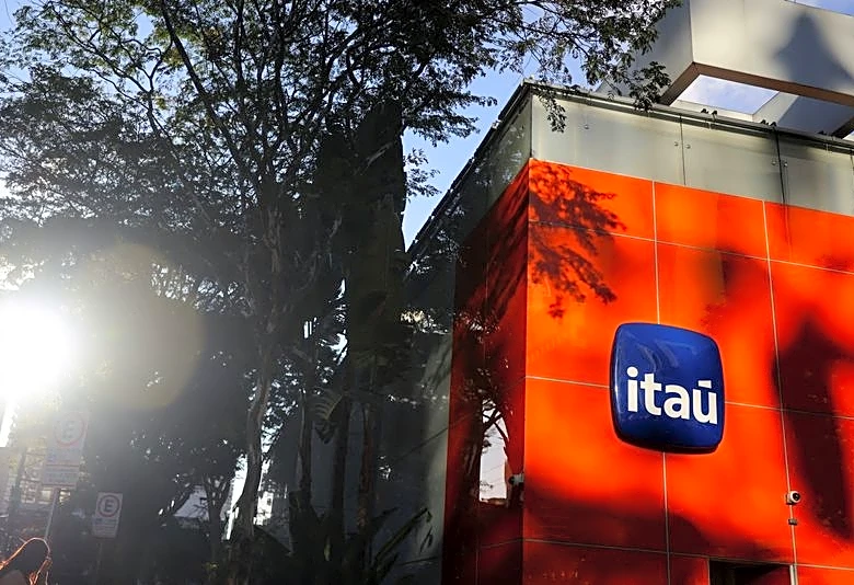 Brazil's big banks shun riskier lending as household debt strains grow