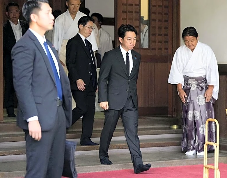 Japan defence minister visits contentious Yasukuni Shrine to war dead