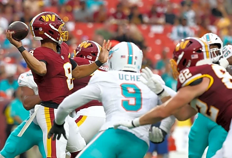 NFL preseason roundup: New-look Dolphins offense finds stride