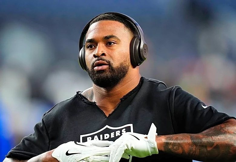 Reports: Vikings defender Jamal Adams out for season with knee injury