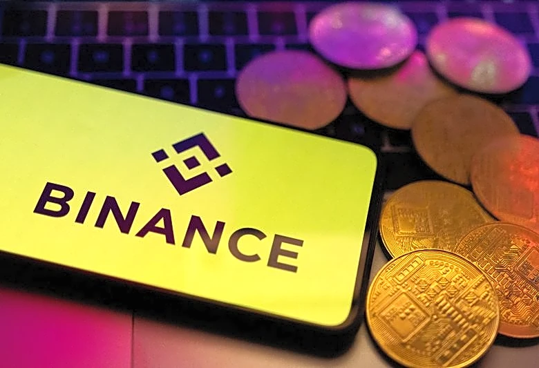Exclusive-Binance gave Moscow client details used to charge Russian over Ukraine donations, documents show