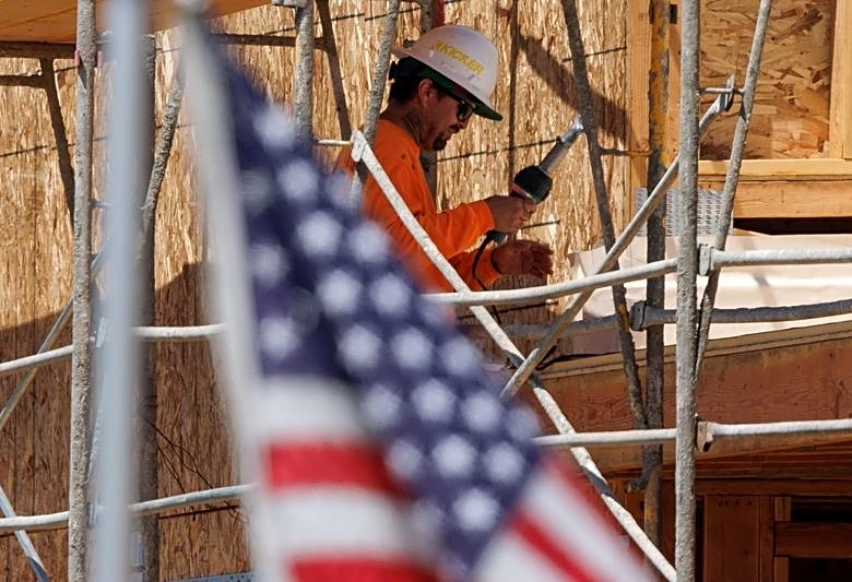 US home builder sentiment ticks up in August but remains weak overall