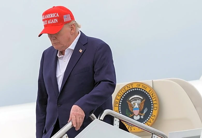 Trump says Iran should surrender, threatens to bomb Oman