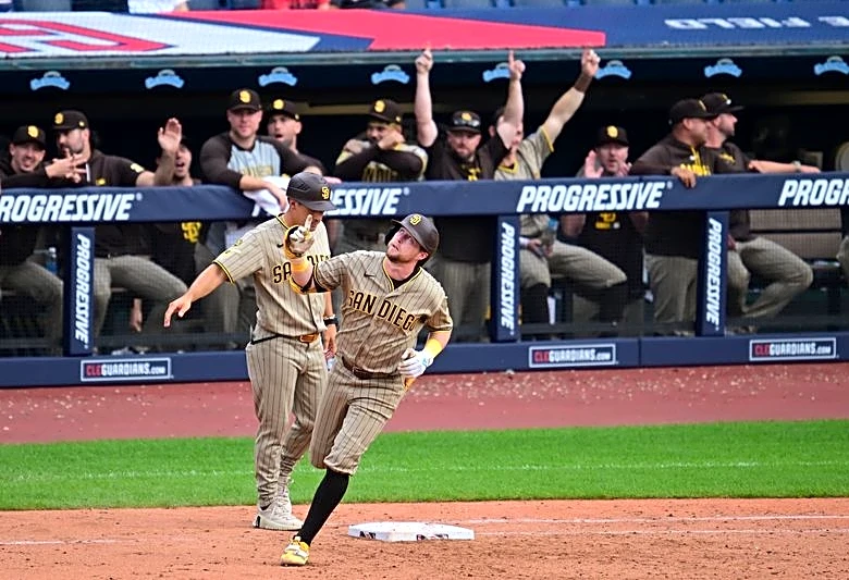 MLB owners unanimously approve Padres' new ownership group
