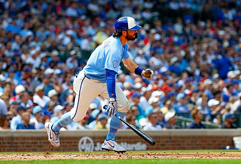 Reports: Cubs SS Dansby Swanson out 4-6 weeks with oblique strain