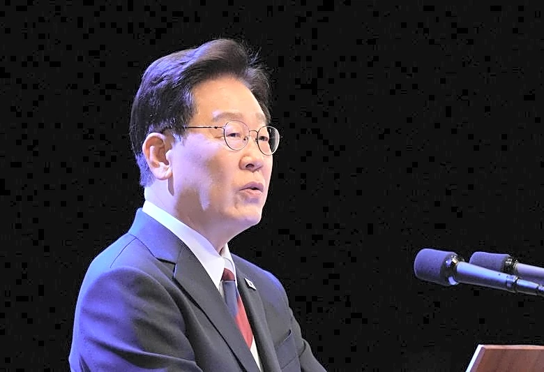 South Korea's Lee backs stronger self-defence, says drills not aimed at North Korea