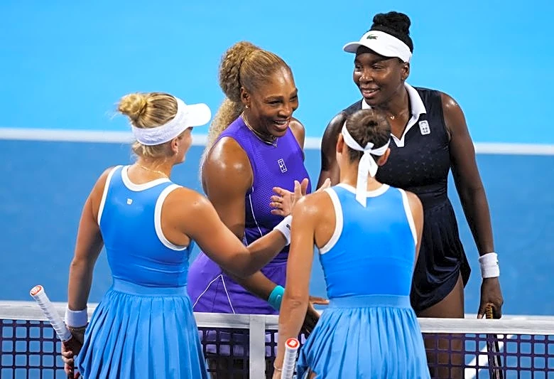 Tennis-Williams sisters beaten on doubles return at Cincinnati Open