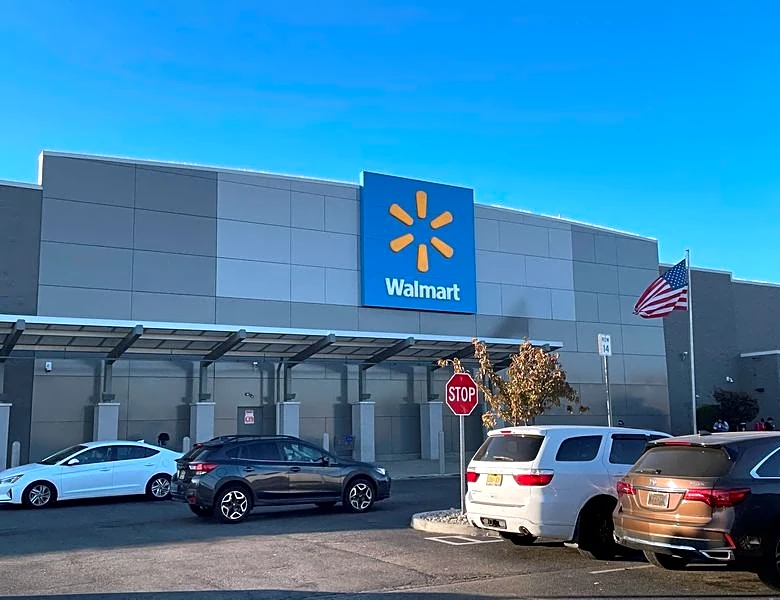 As retail stagnates, ad dollars help Walmart stay the course
