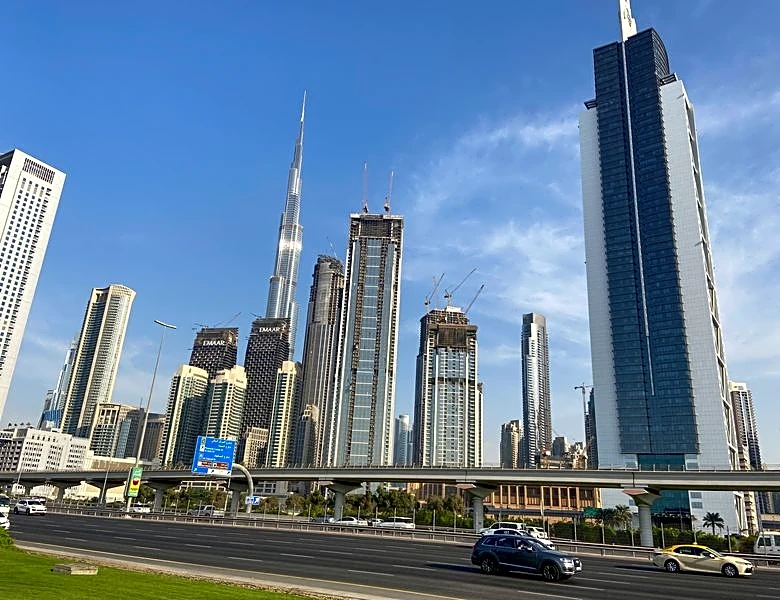 Exclusive-Saudi Arabia tightens anti-crime oversight on UAE-bound bank transfers
