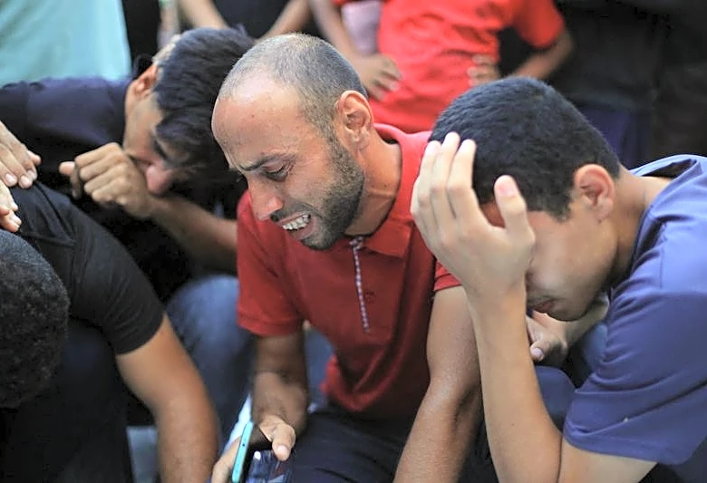 Israel kills six in Gaza on day after Kushner meeting with Netanyahu, medics say