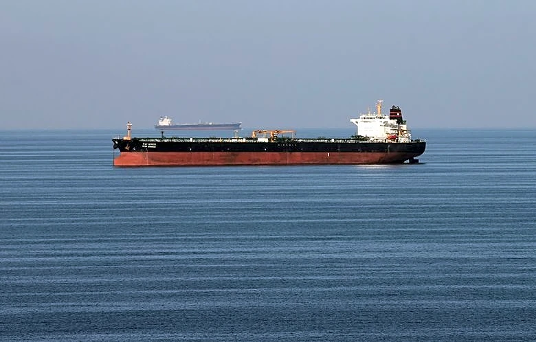 Oil hovers near three-week high on uncertainty over Hormuz