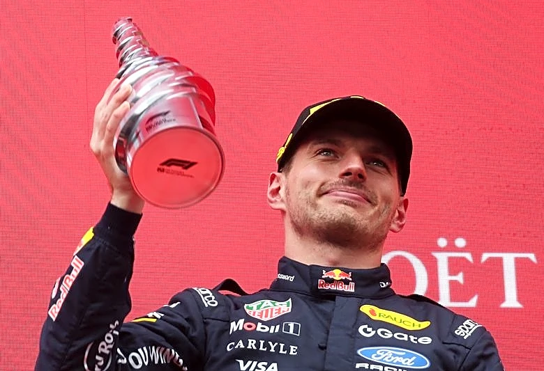 Motor racing-Verstappen commits to Red Bull until end of 2030