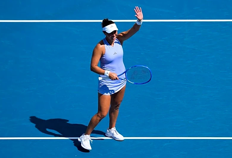 Tennis-Pegula downs Anisimova to advance to Cincinnati Open semi-finals
