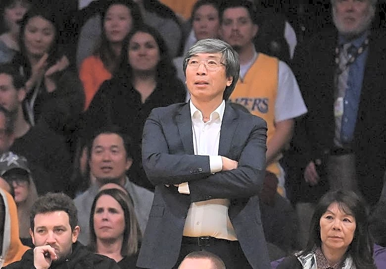 Lakers minority owner has no plans to sell 4% stake