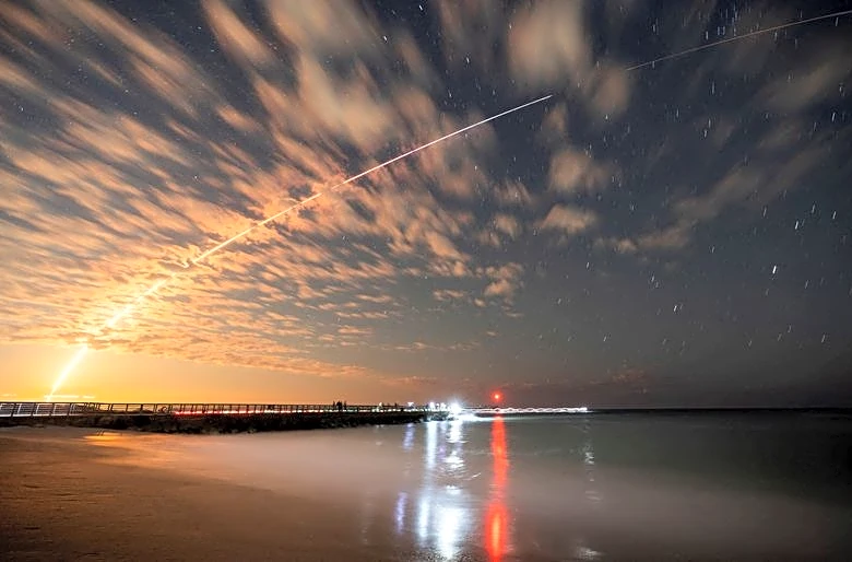 Trump signs memo to help drastically boost US commercial space launches