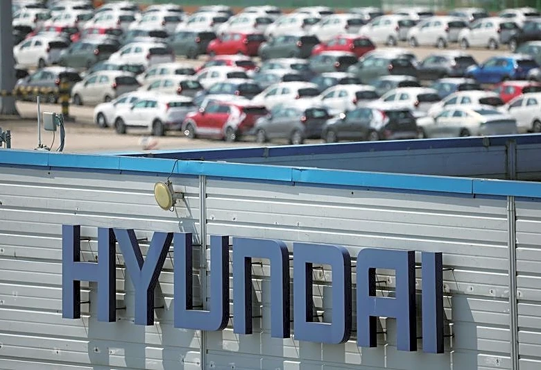 Hyundai Motor's union stages first full strike in 10 years over wage talks