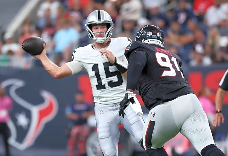 NFL preseason roundup: Raiders overcome Fernando Mendoza's pick-6