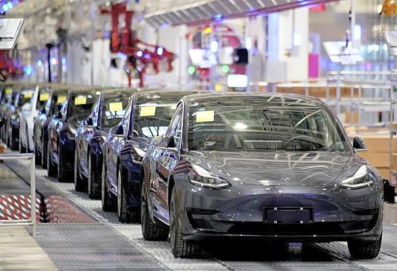 China launches biggest ever auto recall campaign over door handle safety
