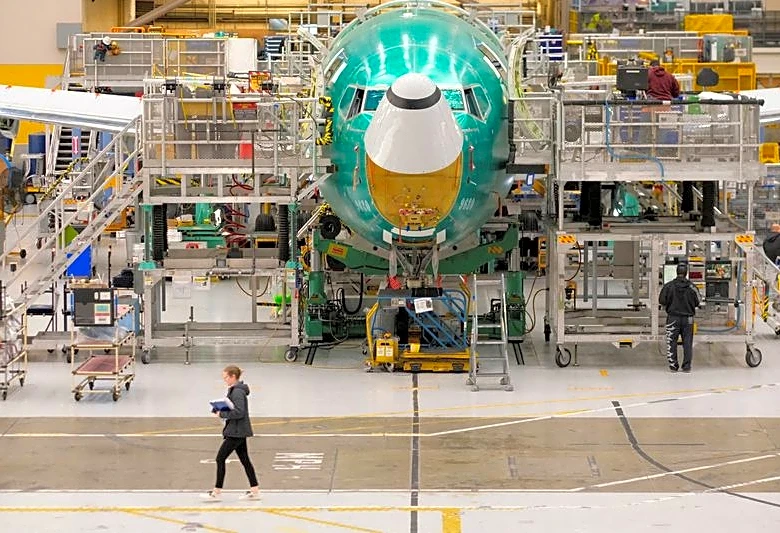 Boeing engineers, technical workers reject contract offer