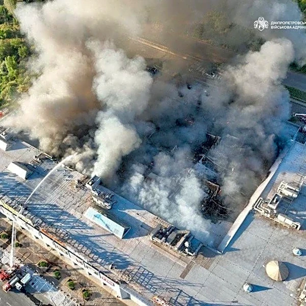 Russian 'double-tap' strike on shopping centre in Ukraine kills 16 and wounds 130