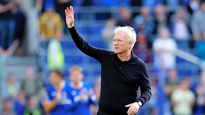 Soccer-Everton’s strong start brings relief for manager Moyes in key season