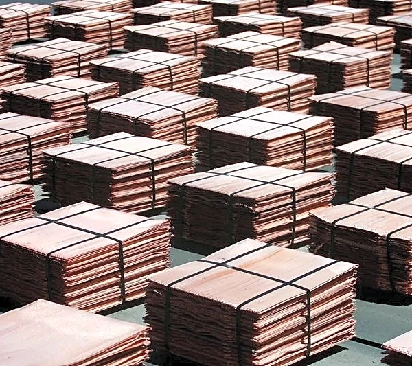 Analysis-US tariff threat upends copper surplus as prices test all-time peak