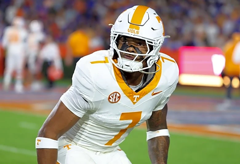 Tennessee LB Arion Carter's suspension reduced to 1 game