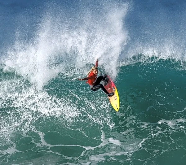 Surfing-Canada's Brooks kicks off Fiji Pro with perfect 10-point ride