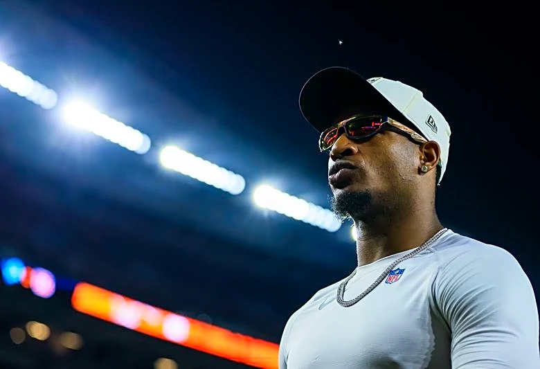Bengals WR Ja'Marr Chase sits out practice after knee issue