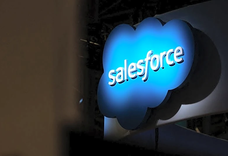 Salesforce raises annual revenue forecasts on AI product momentum