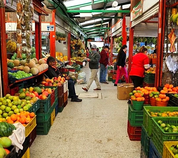 Colombia central bank sees inflation approaching 3% target by mid-2028