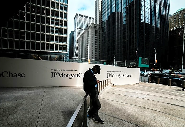 Wall St banks turn on each other as capital fight nears endgame