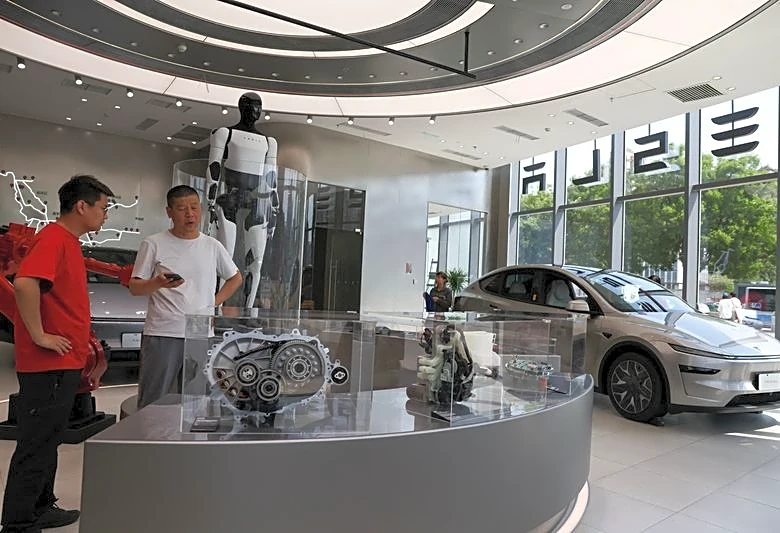 China launches year-long auto quality drive, mandates defect recalls