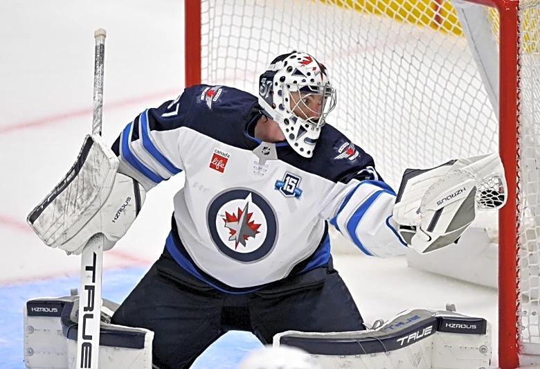 Jets star G Connor Hellebuyck confirms trade request