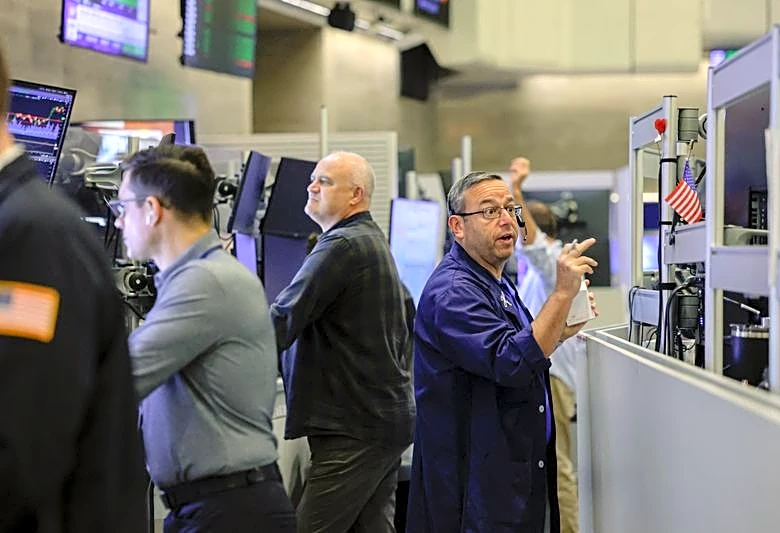US equity funds post biggest weekly outflow since March ahead of Nvidia earnings, Fed event