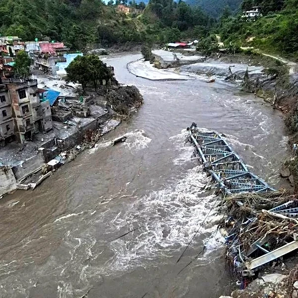Nepal and China resume flood rescue after lake threat eases, death toll nears 600